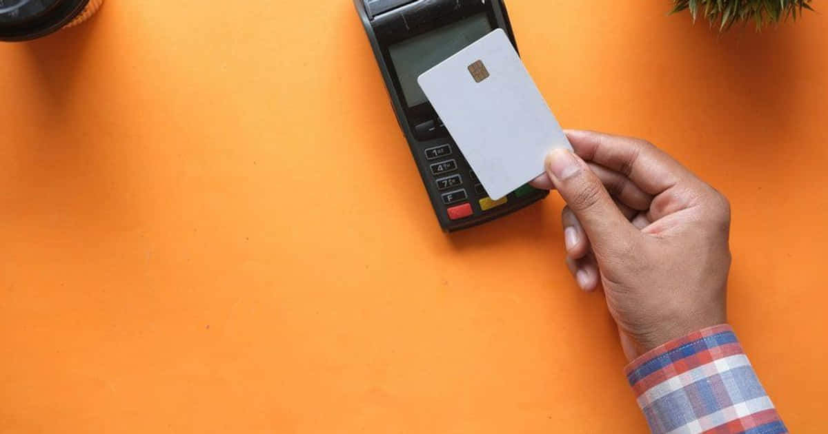 Hur digital detaljhandel omformar upptäckten av nikotinprodukter i Sverige